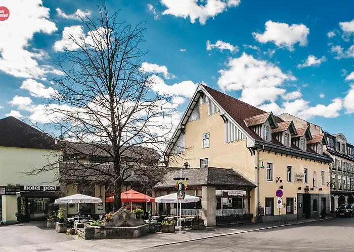 فندق Post Karlon